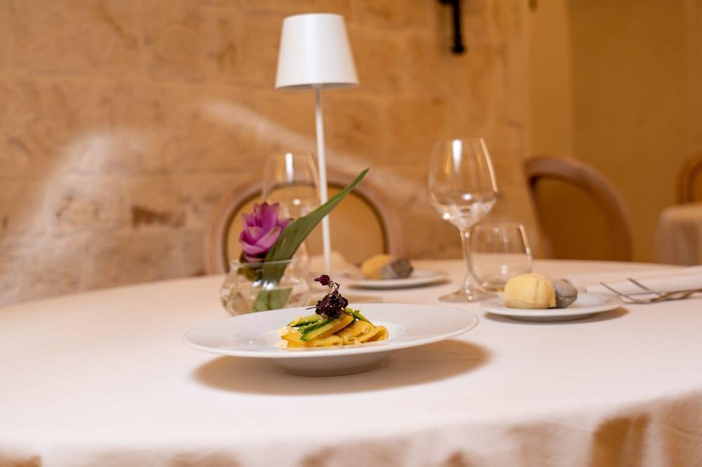 Ostuni Palace - Hotel Bistrot & Spa エクステリア 写真